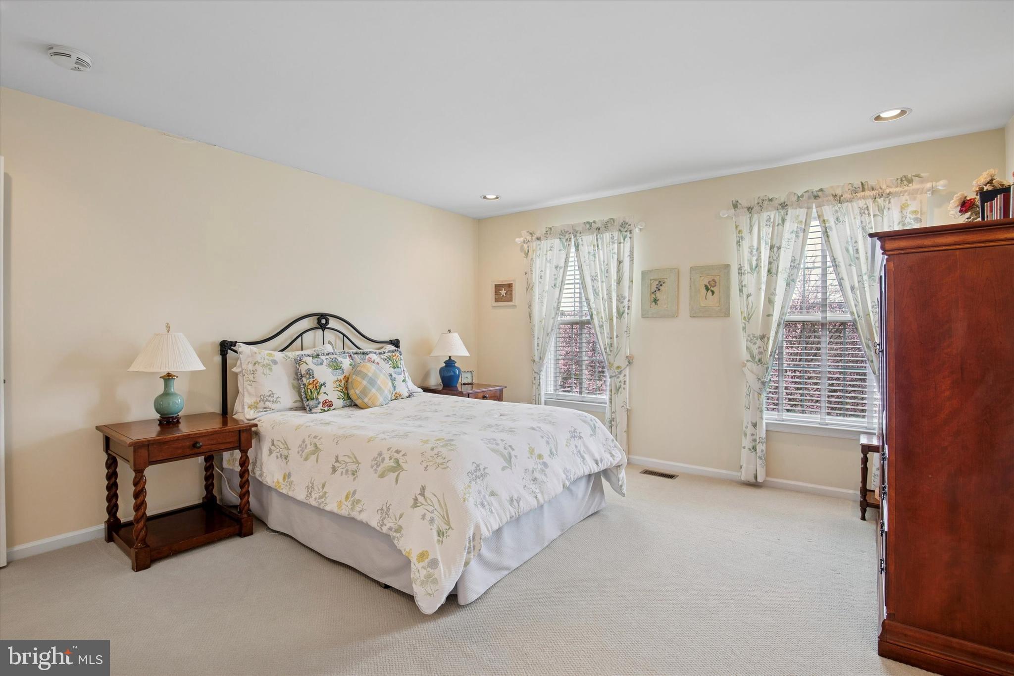 WAINWRIGHT AT WHIT - Residential