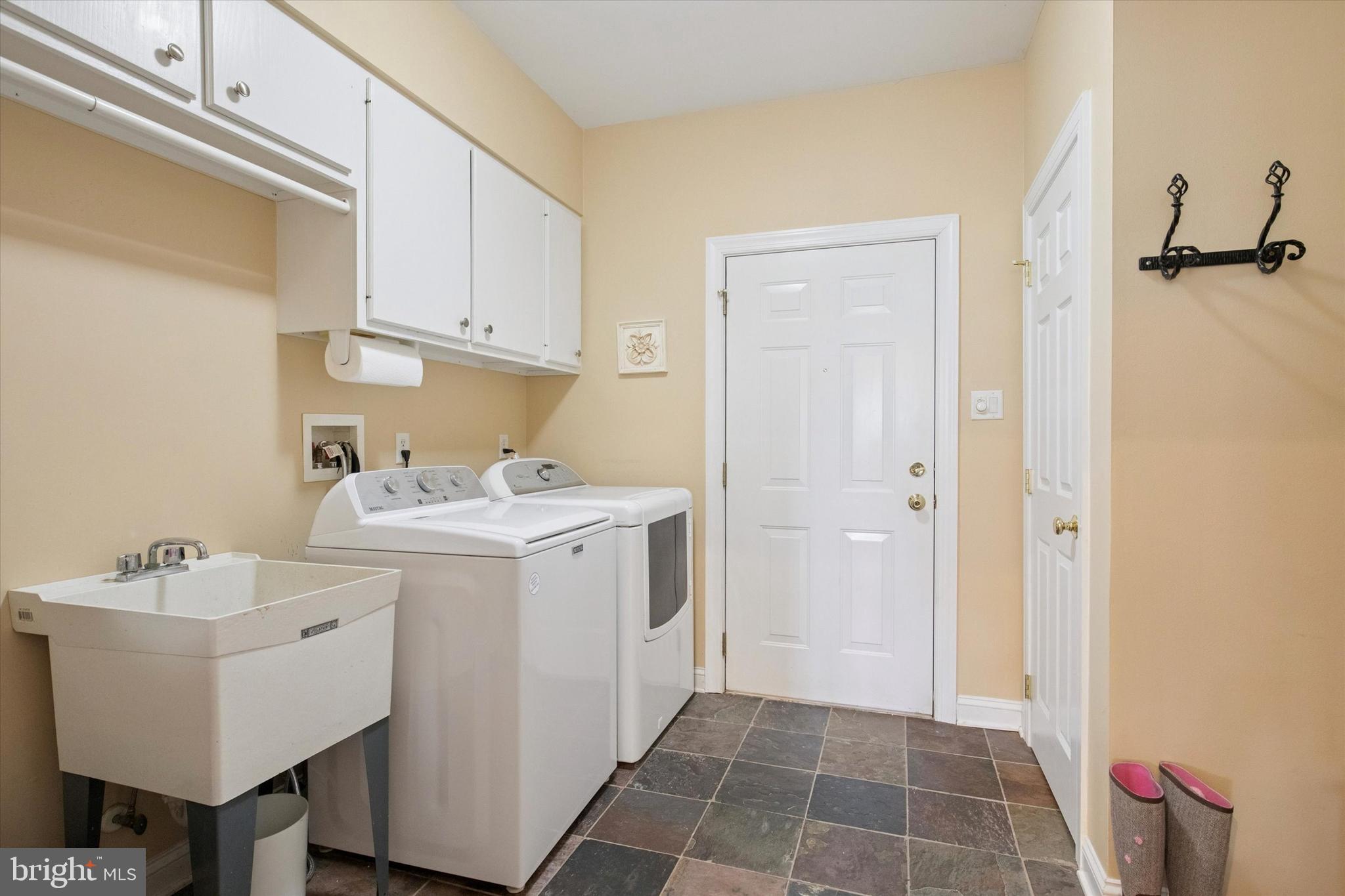 WAINWRIGHT AT WHIT - Residential