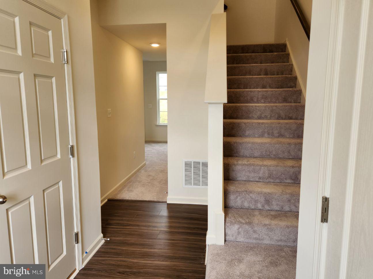 OVERLOOK AT RIVERSIDE TOWNHOMES - Residential