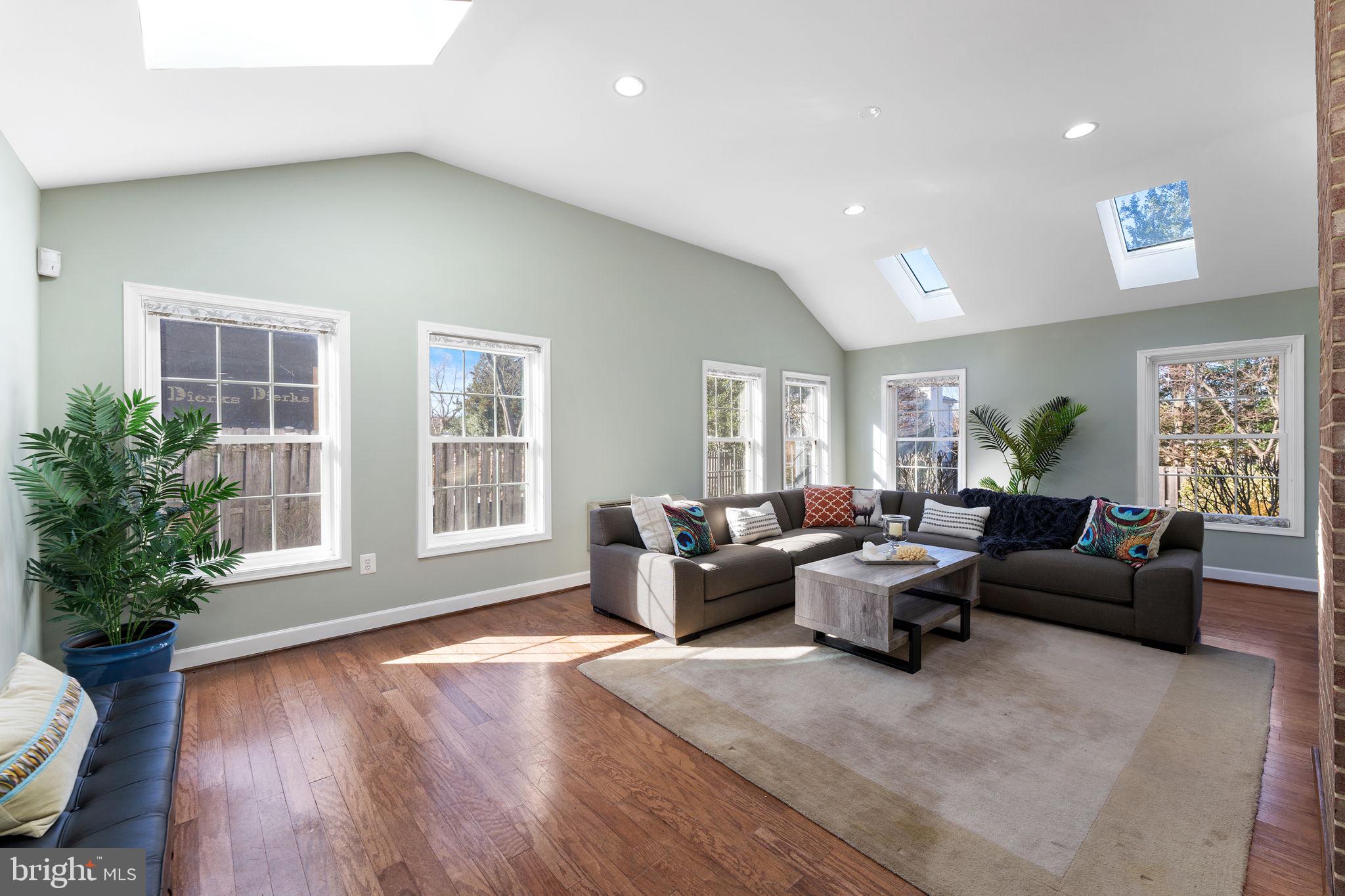 DOLLEY MADISON ESTATES - Residential