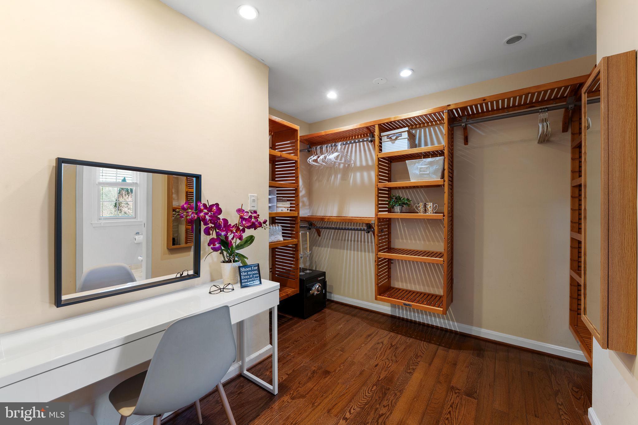 DOLLEY MADISON ESTATES - Residential