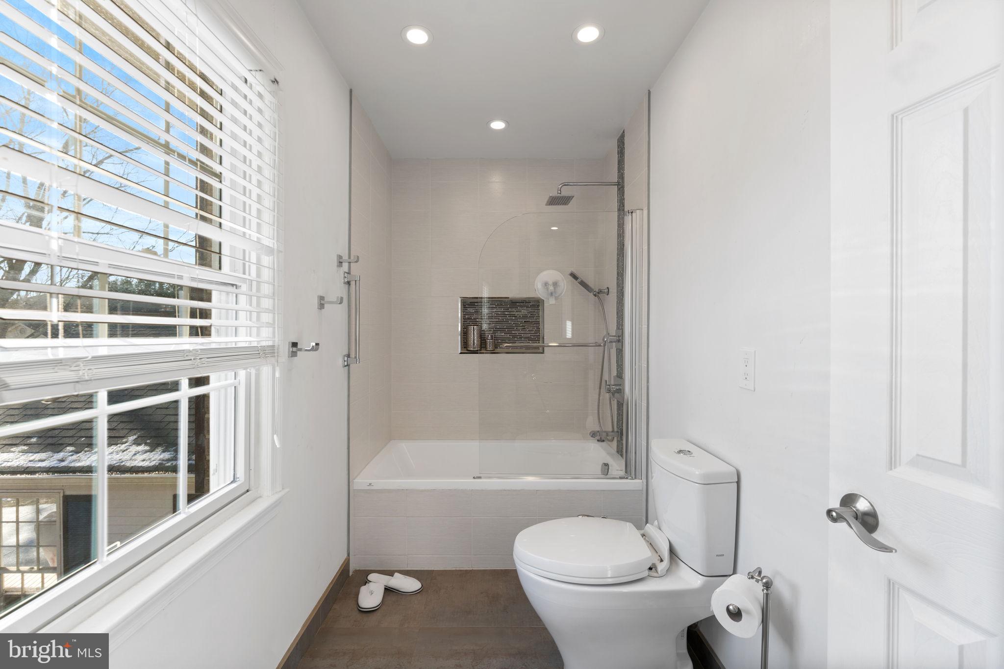 DOLLEY MADISON ESTATES - Residential