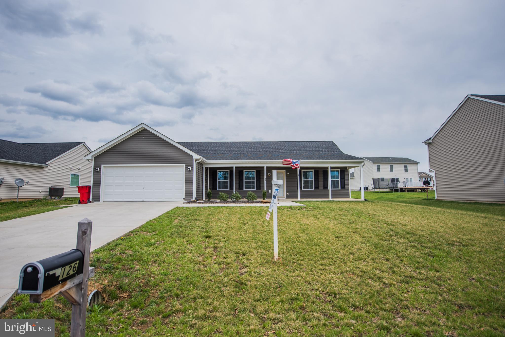 SPRING HILL - Residential