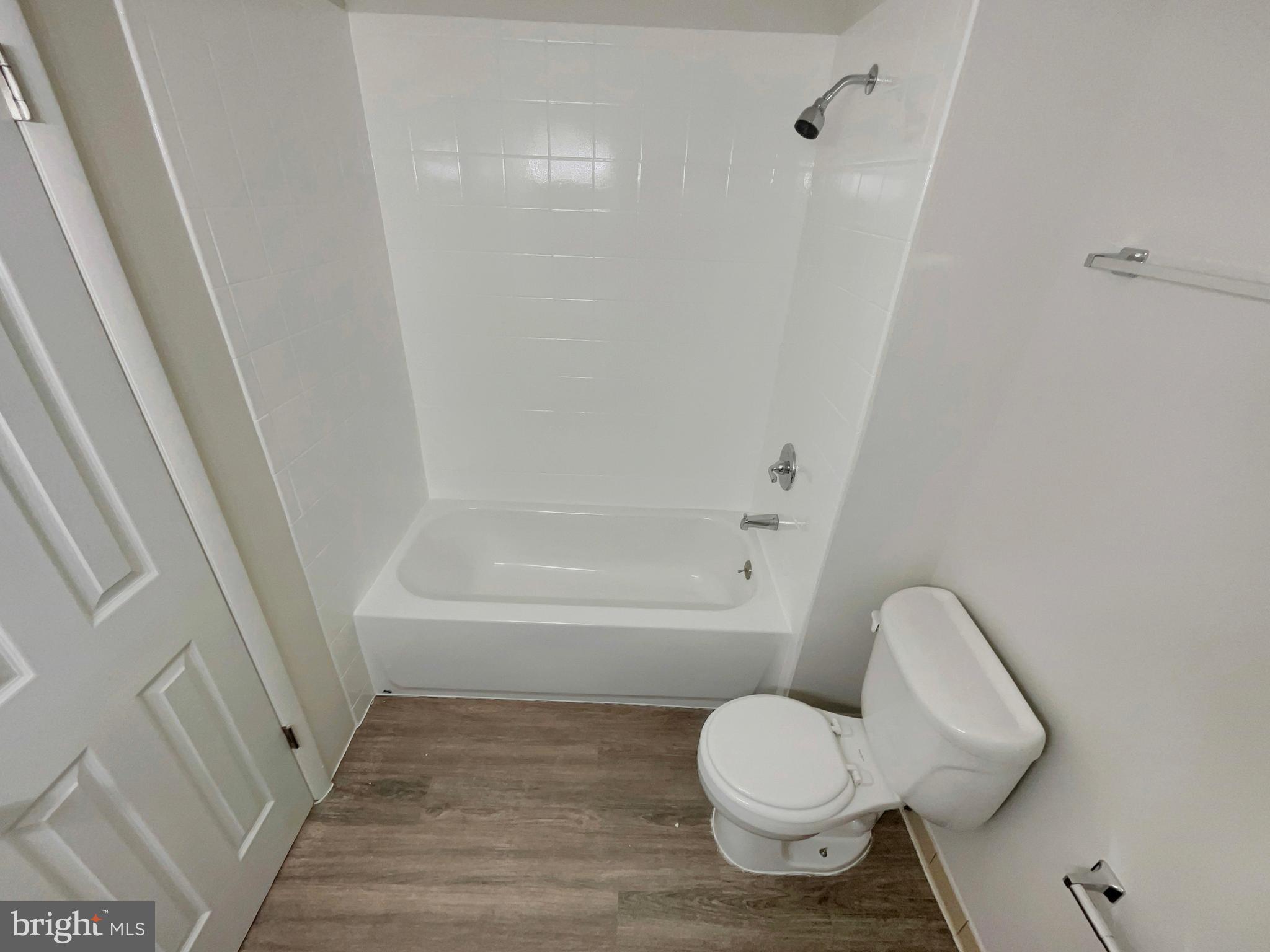 LAWNVALE ESTATES - Residential