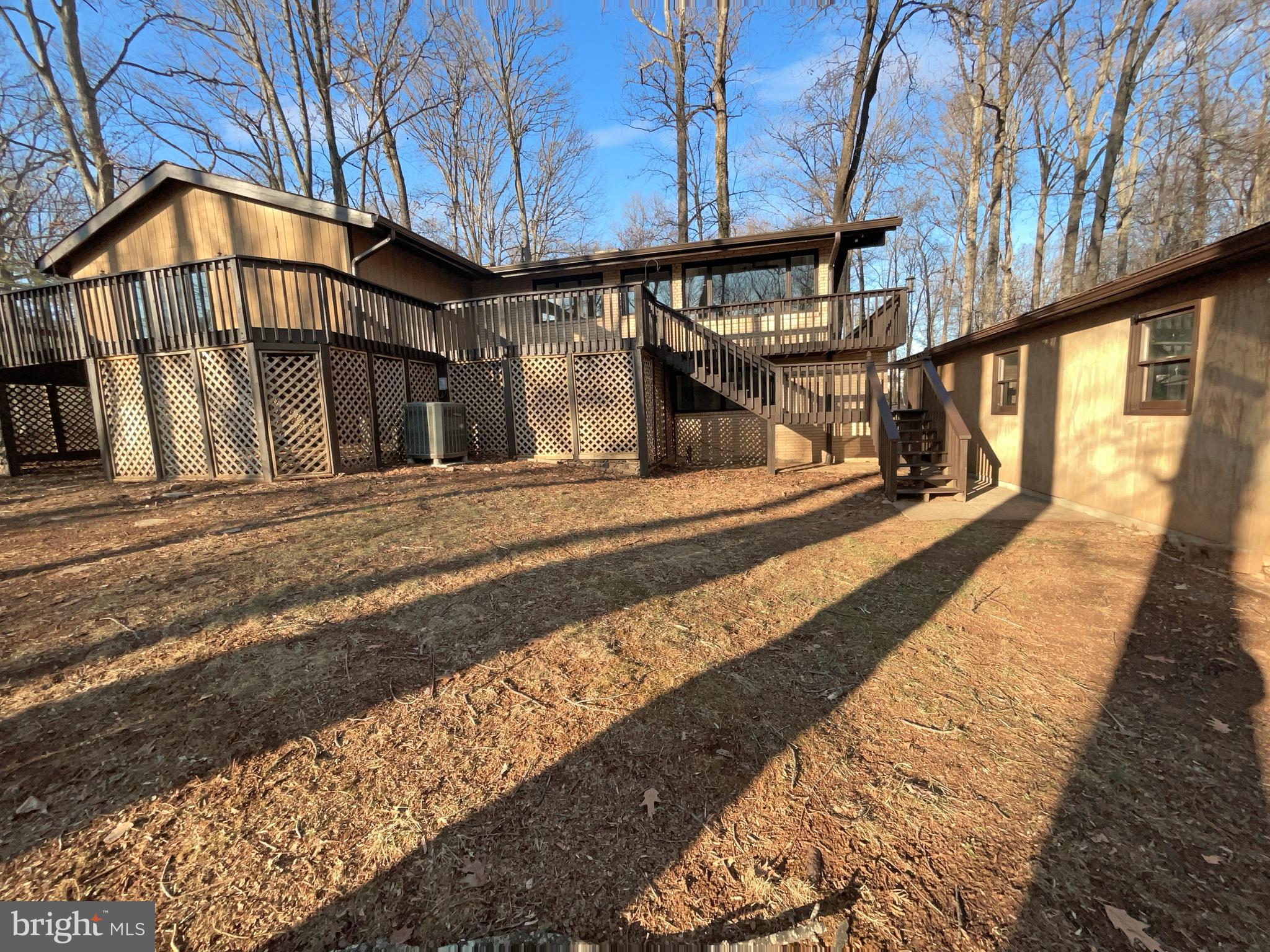 LAWNVALE ESTATES - Residential