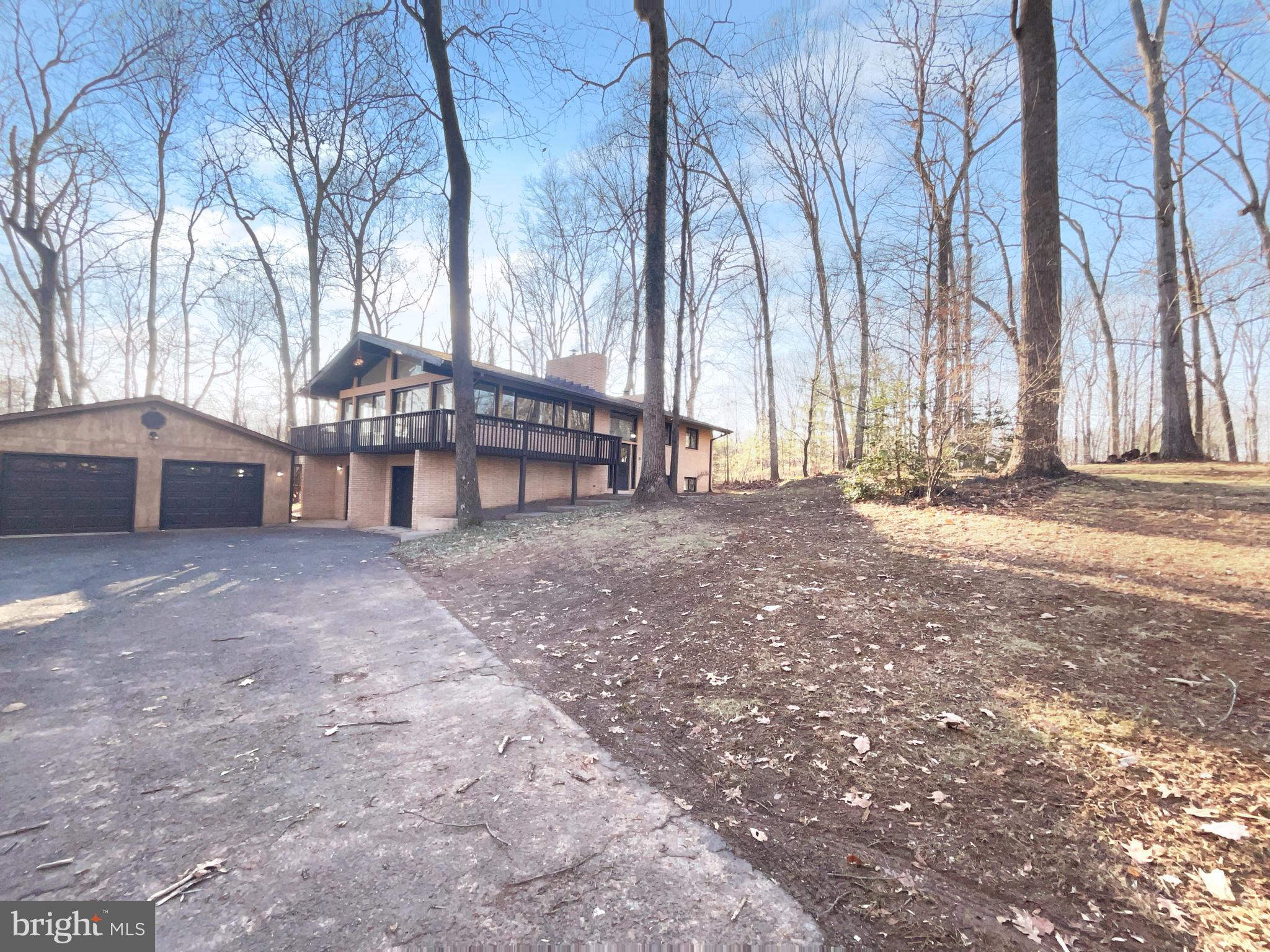 LAWNVALE ESTATES - Residential