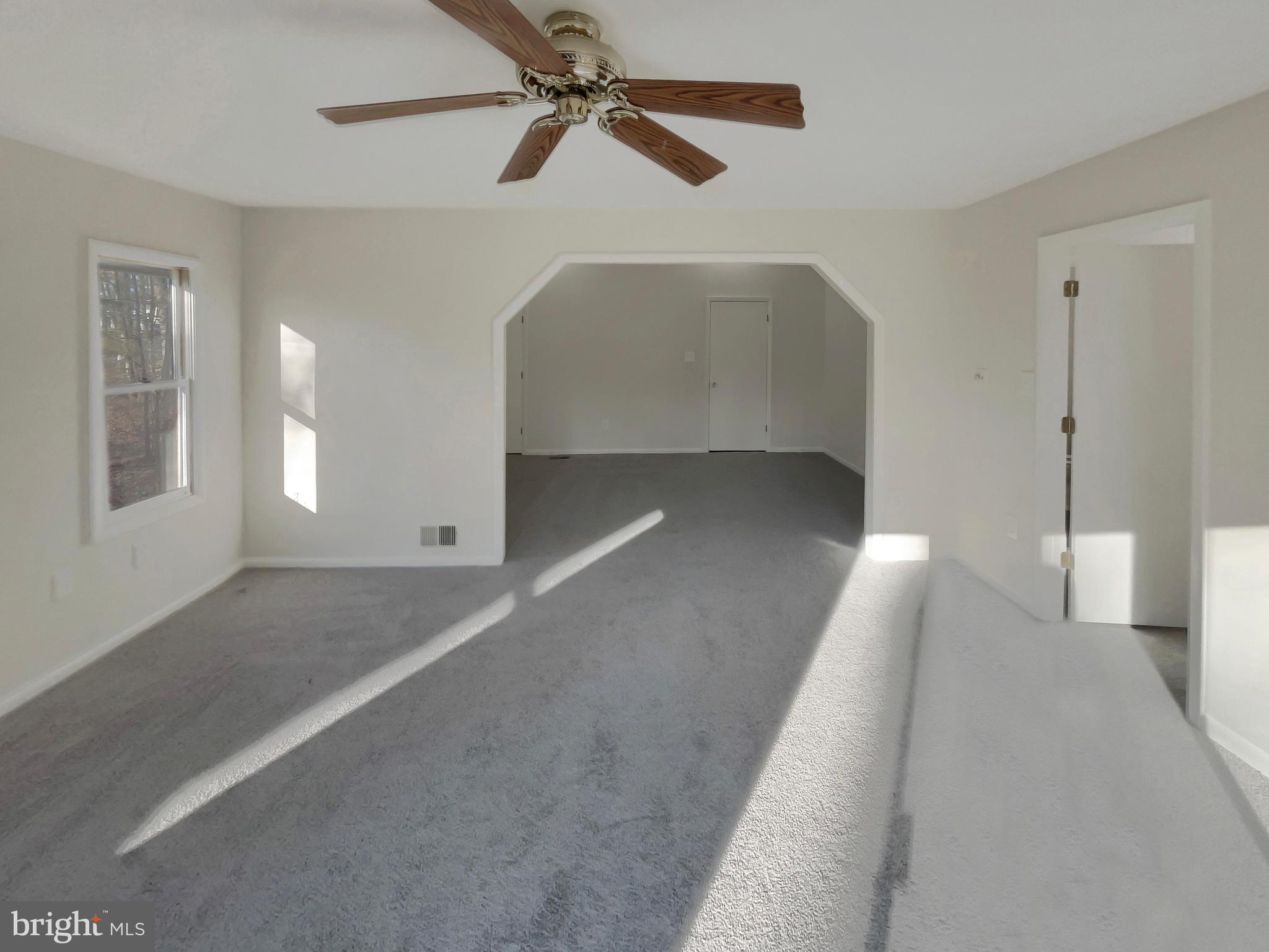 LAWNVALE ESTATES - Residential