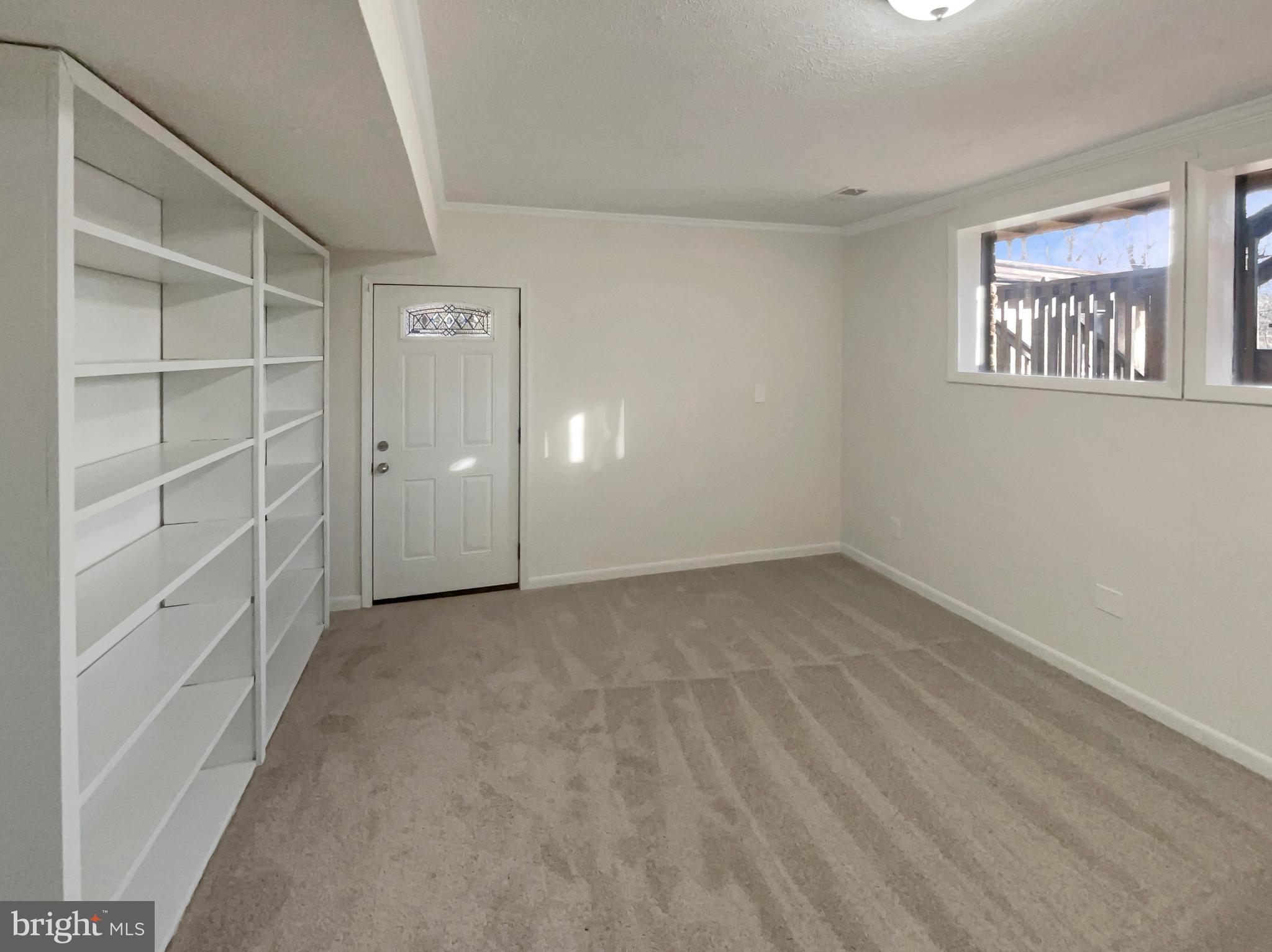 LAWNVALE ESTATES - Residential