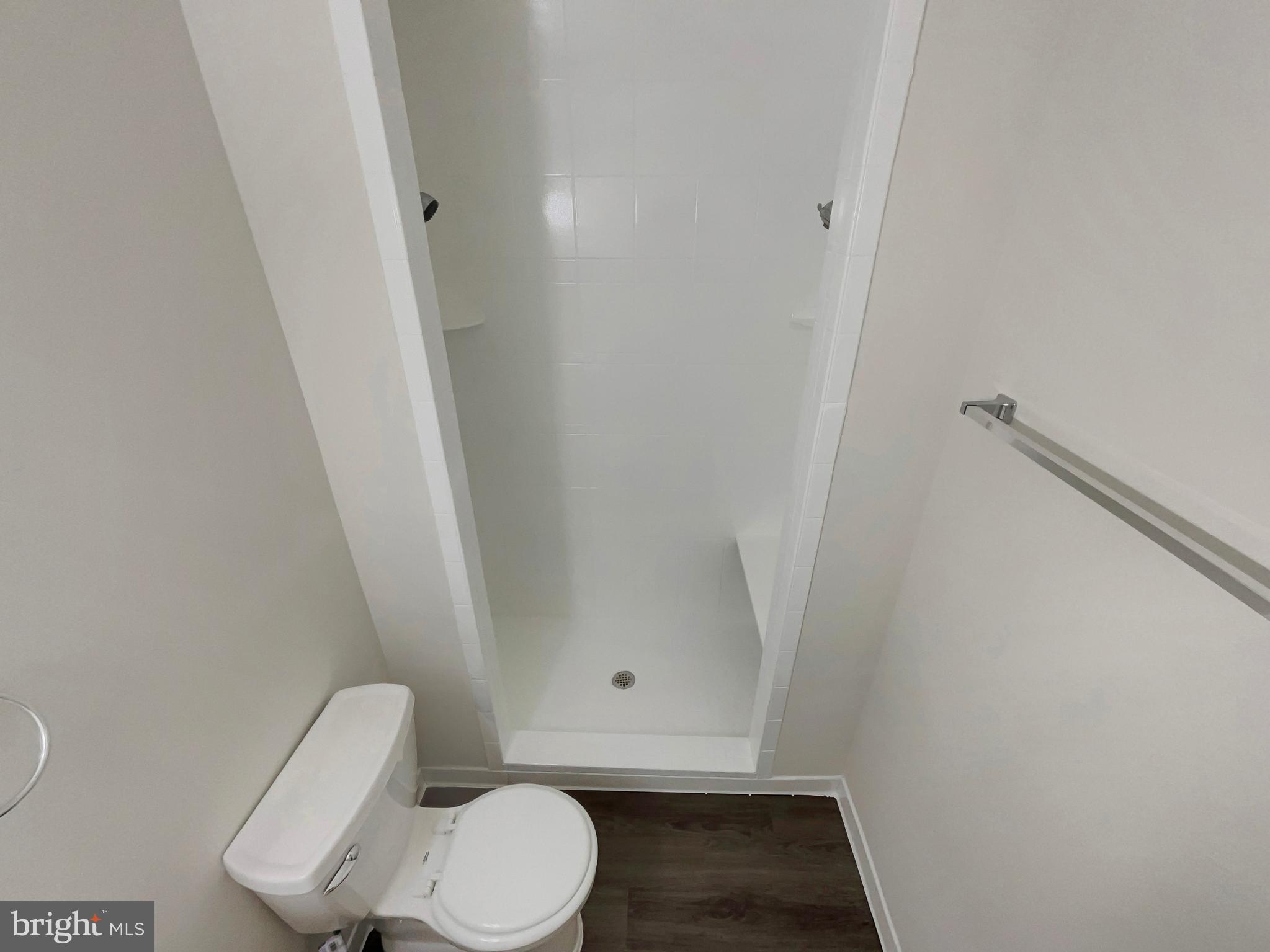 LAWNVALE ESTATES - Residential