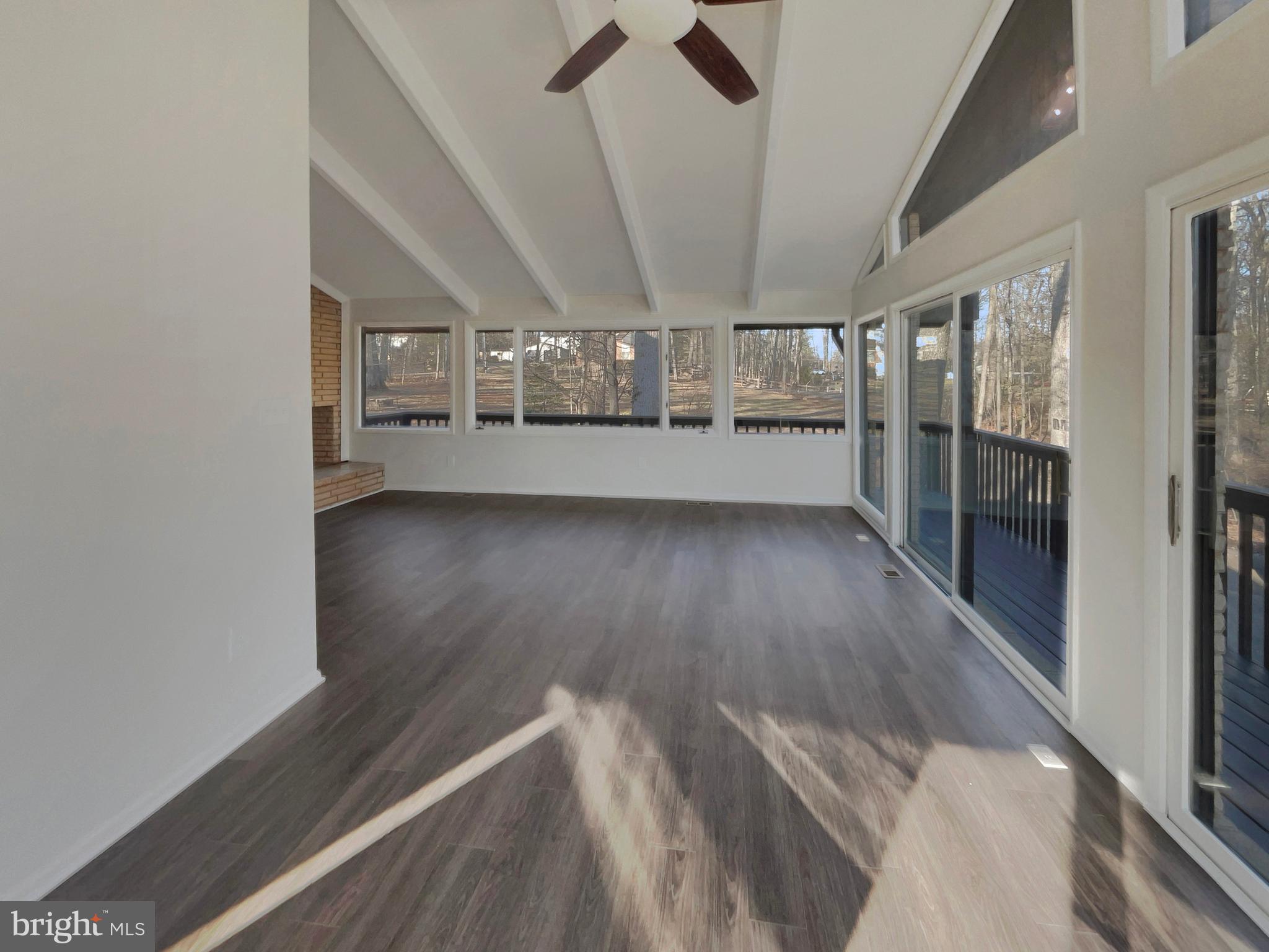 LAWNVALE ESTATES - Residential