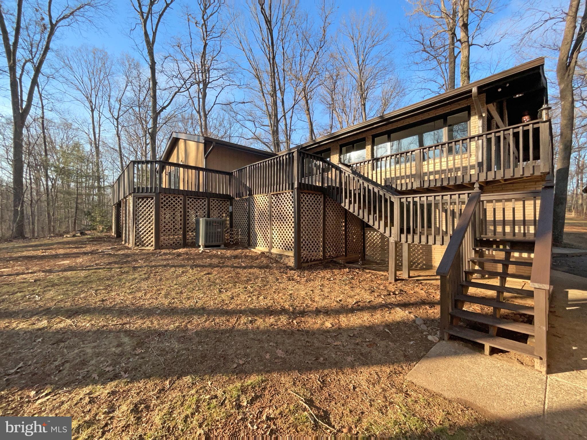 LAWNVALE ESTATES - Residential