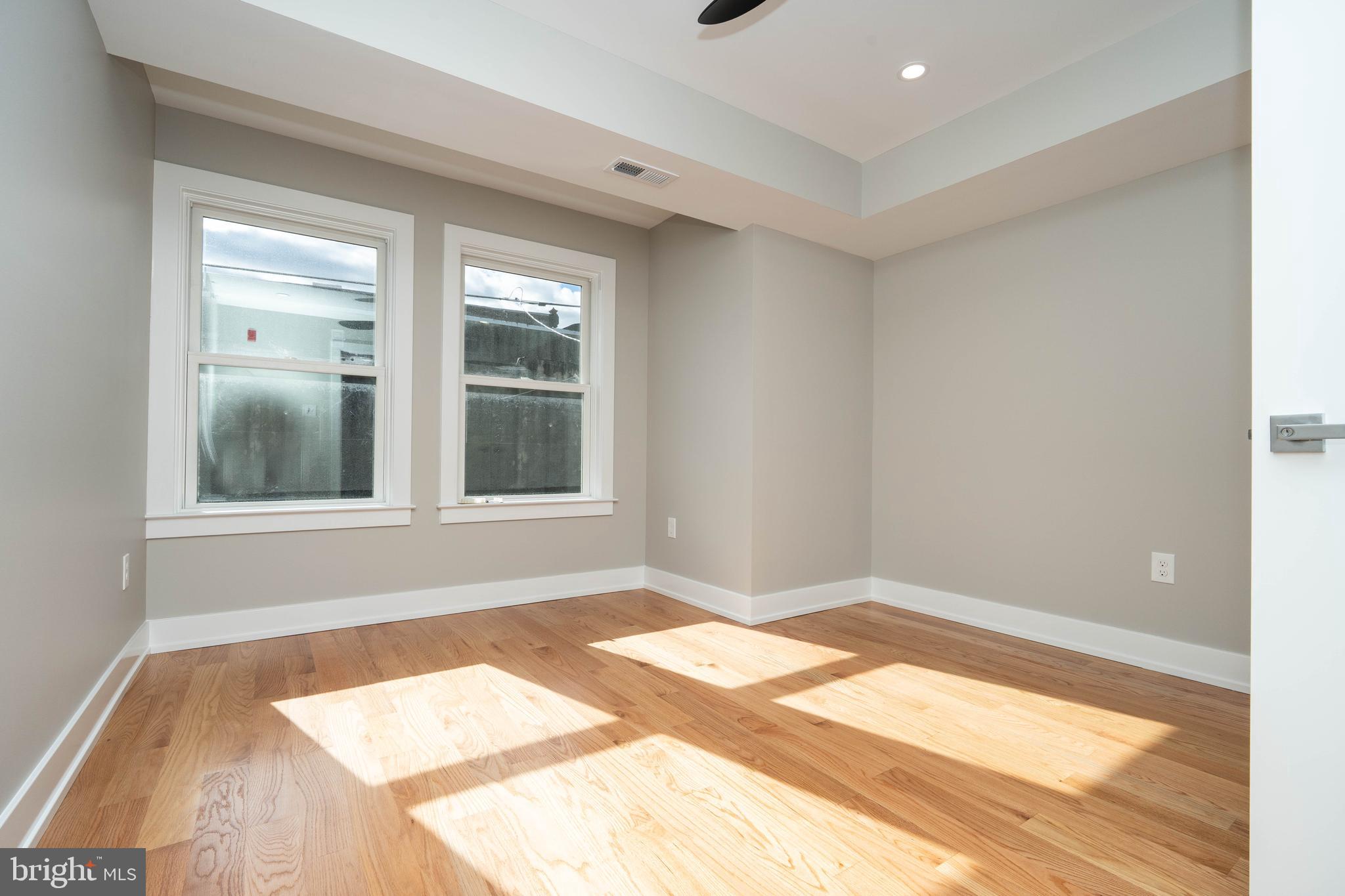 DICKINSON NARROWS - Residential Lease