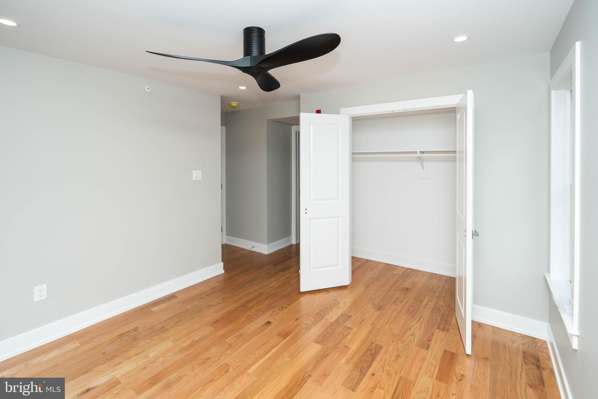 DICKINSON NARROWS - Residential Lease