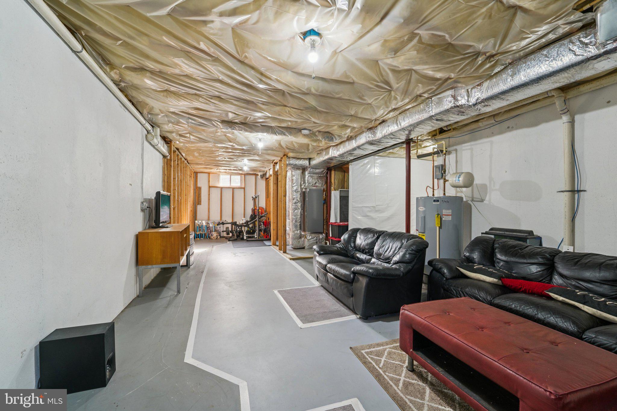 BLUE RIDGE MANOR - Residential