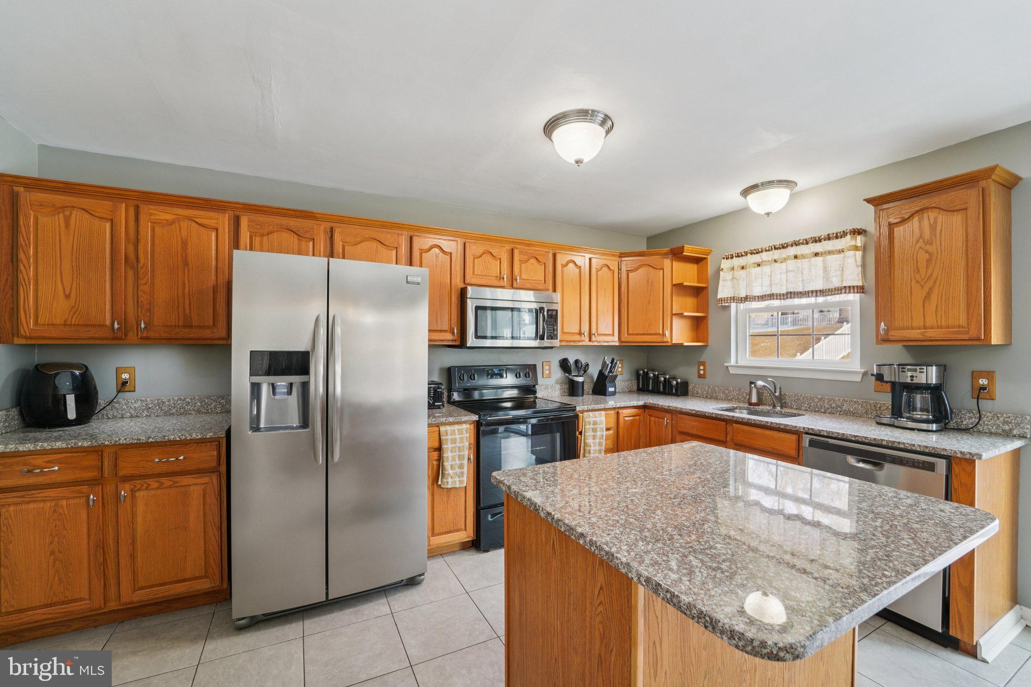 BLUE RIDGE MANOR - Residential