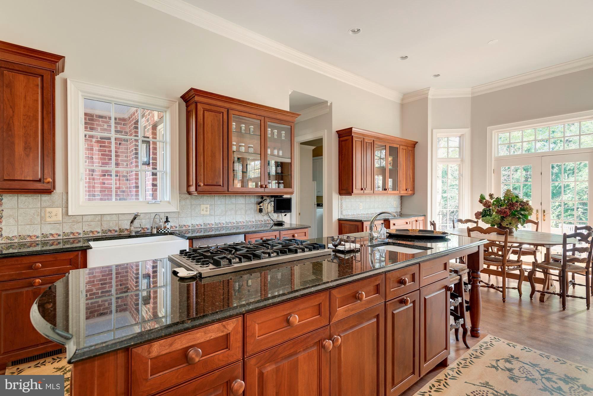 LANGLEY COURT - Residential