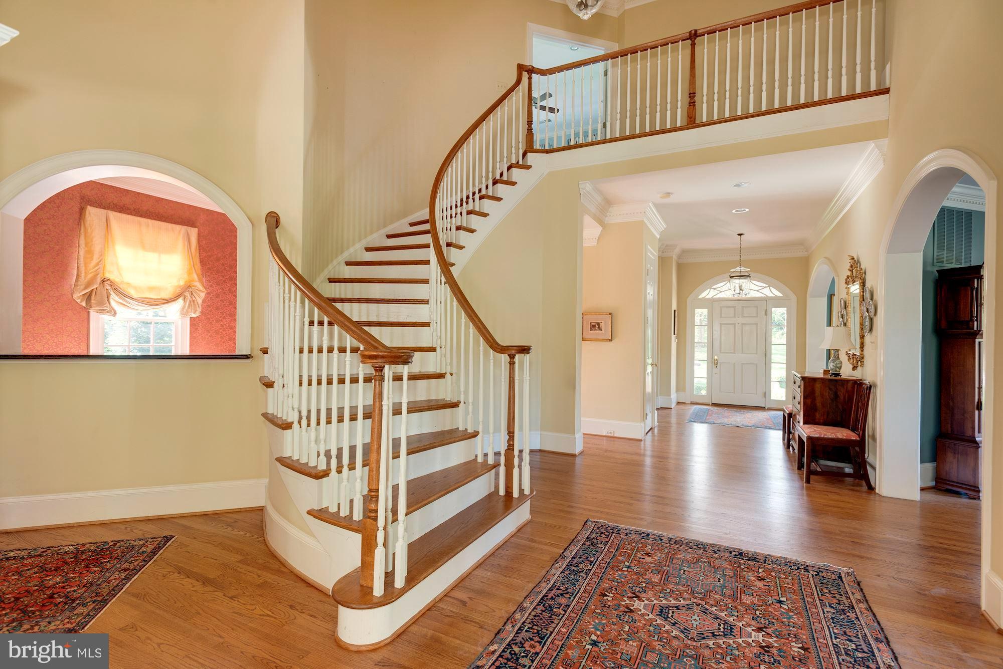 LANGLEY COURT - Residential