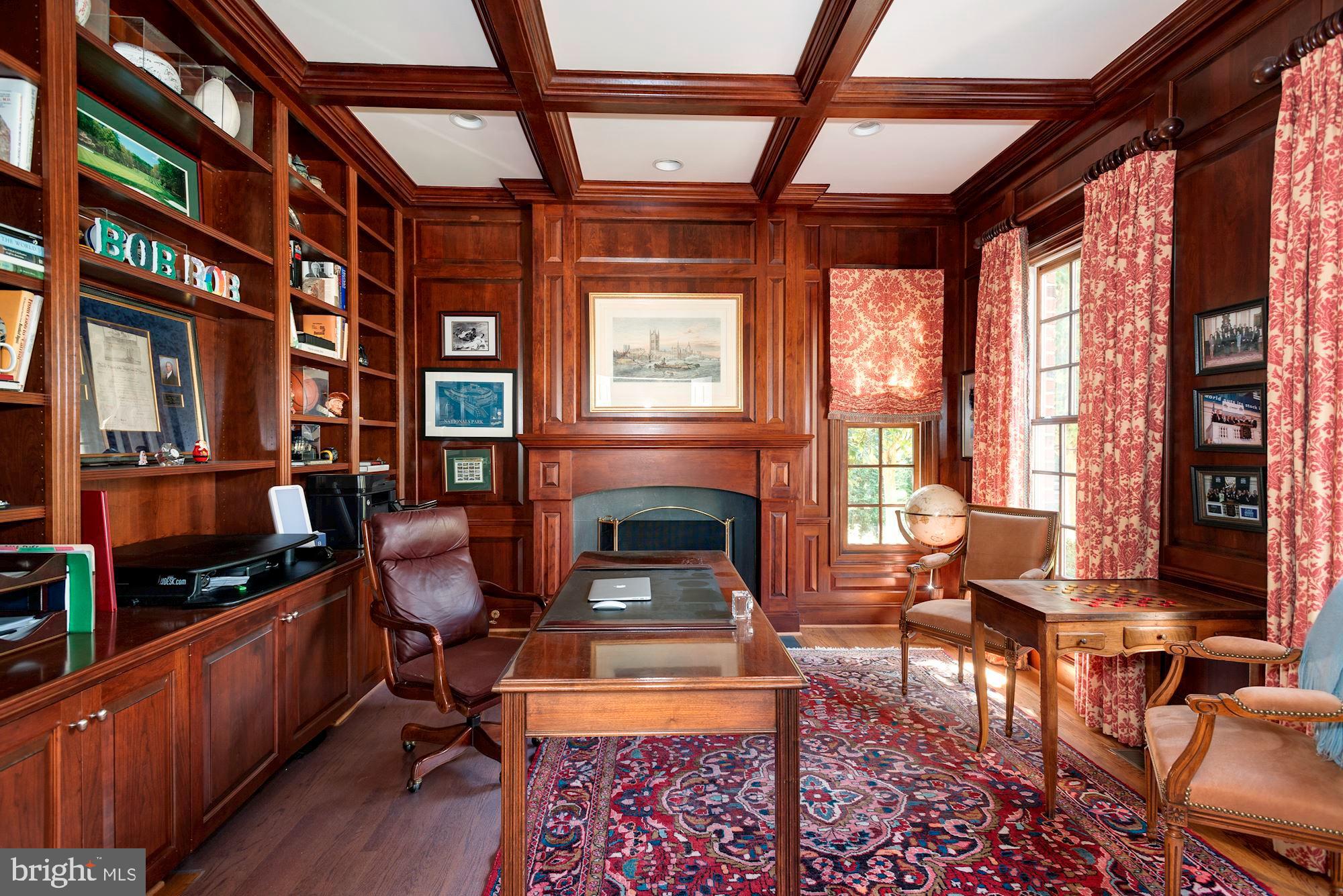 LANGLEY COURT - Residential