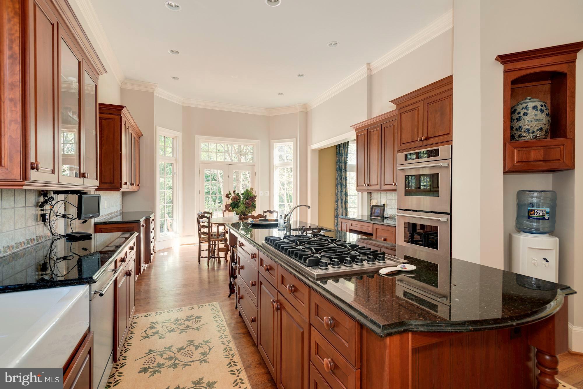 LANGLEY COURT - Residential