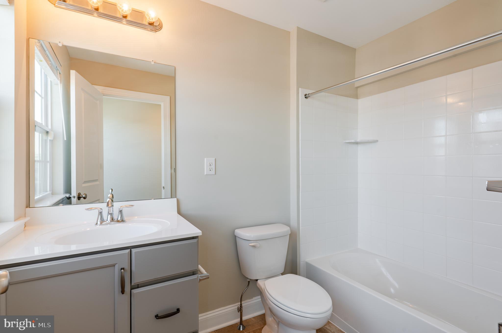 PENN SQ - Residential