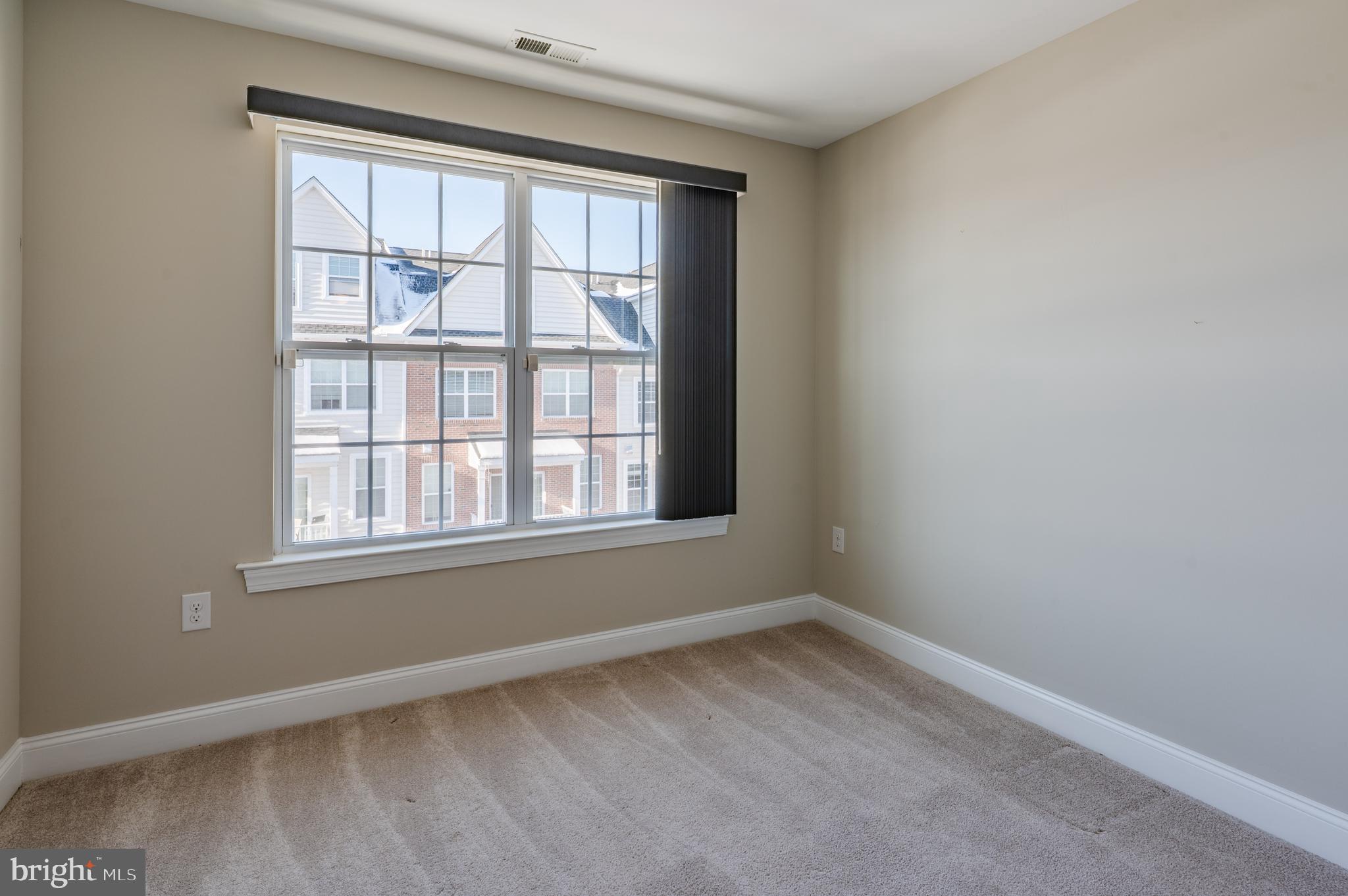 PENN SQ - Residential