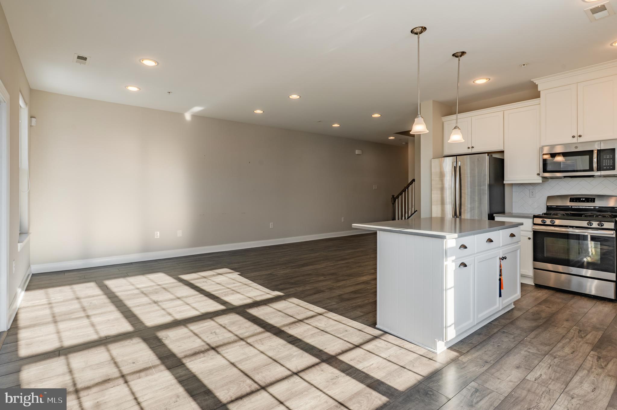 PENN SQ - Residential