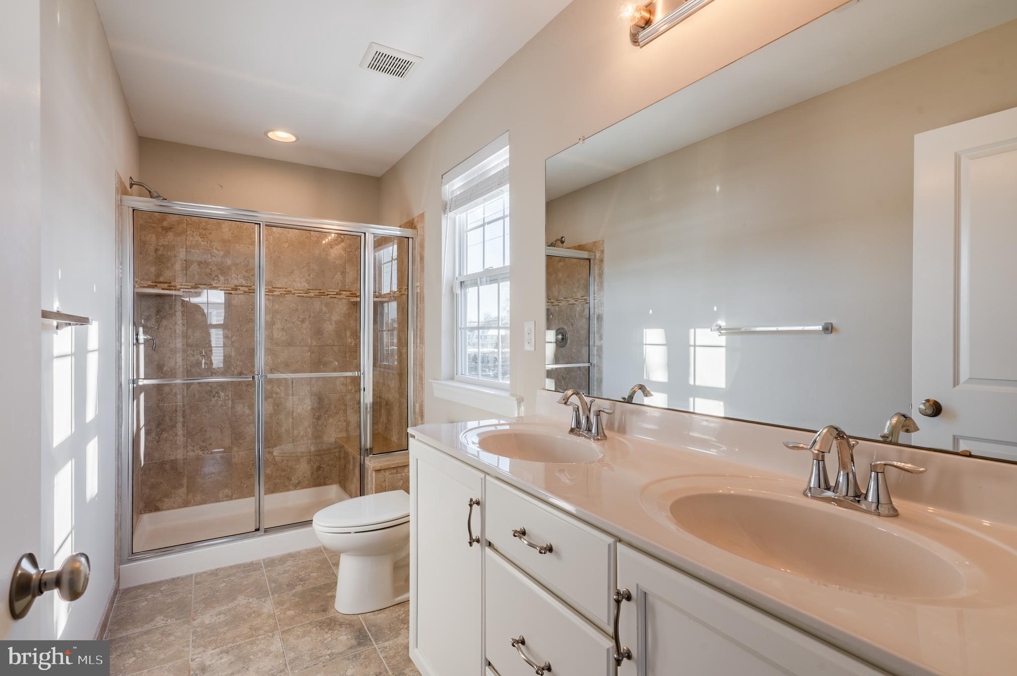 PENN SQ - Residential