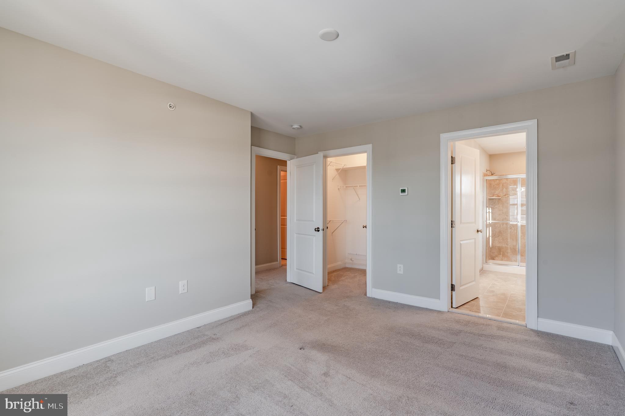 PENN SQ - Residential