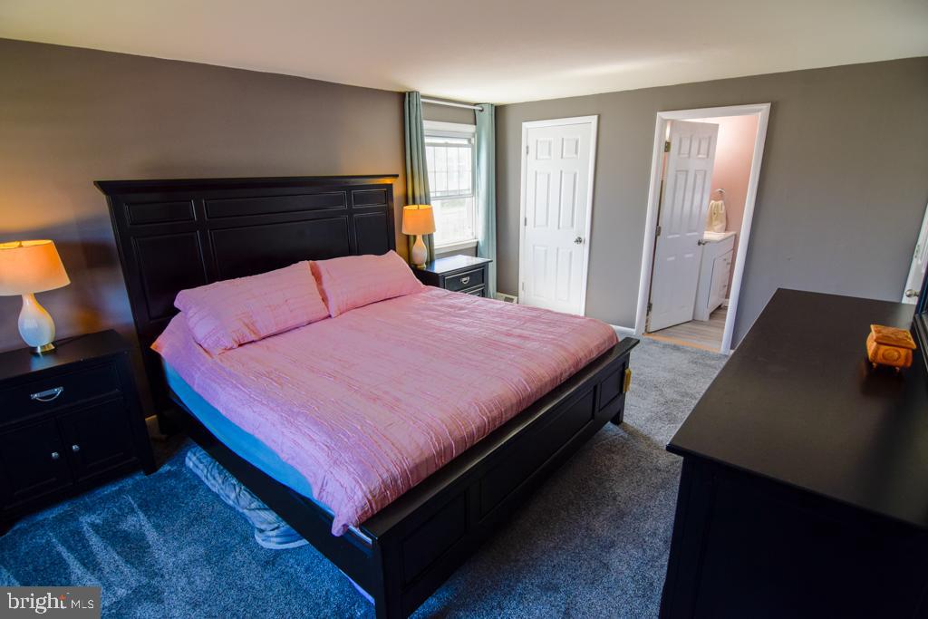 SOMERTON - Residential