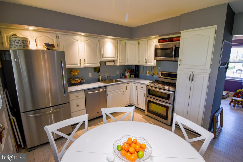 SOMERTON - Residential