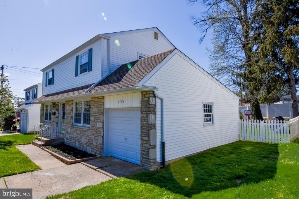 SOMERTON - Residential