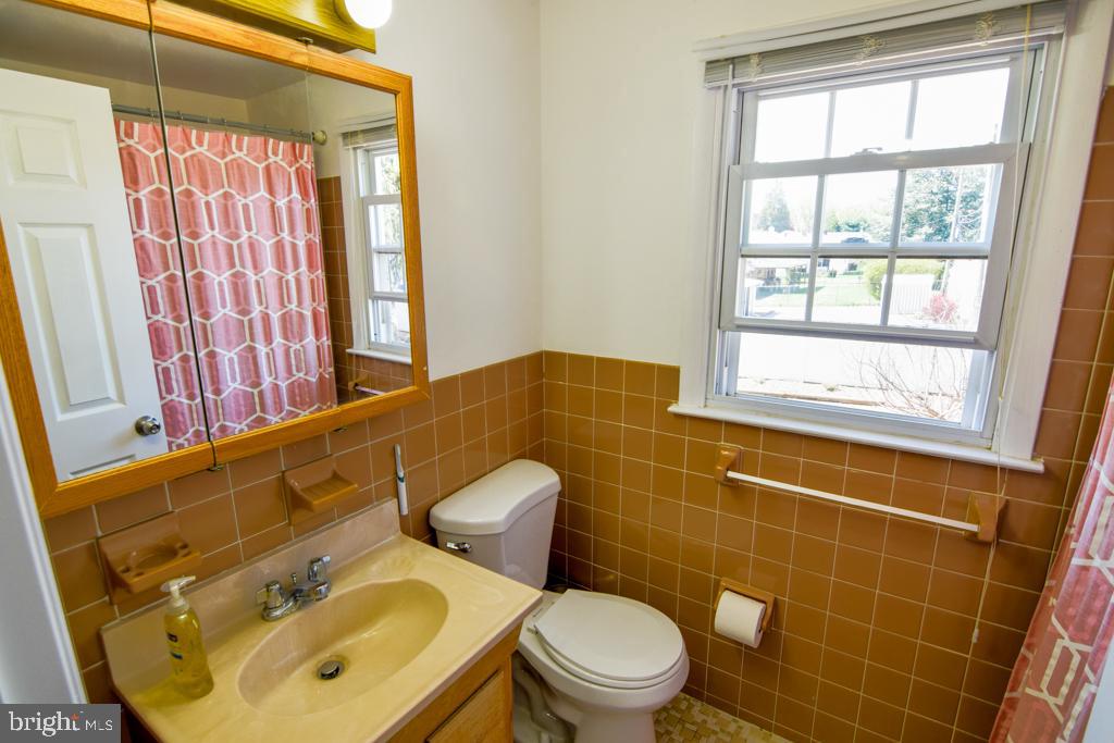 SOMERTON - Residential