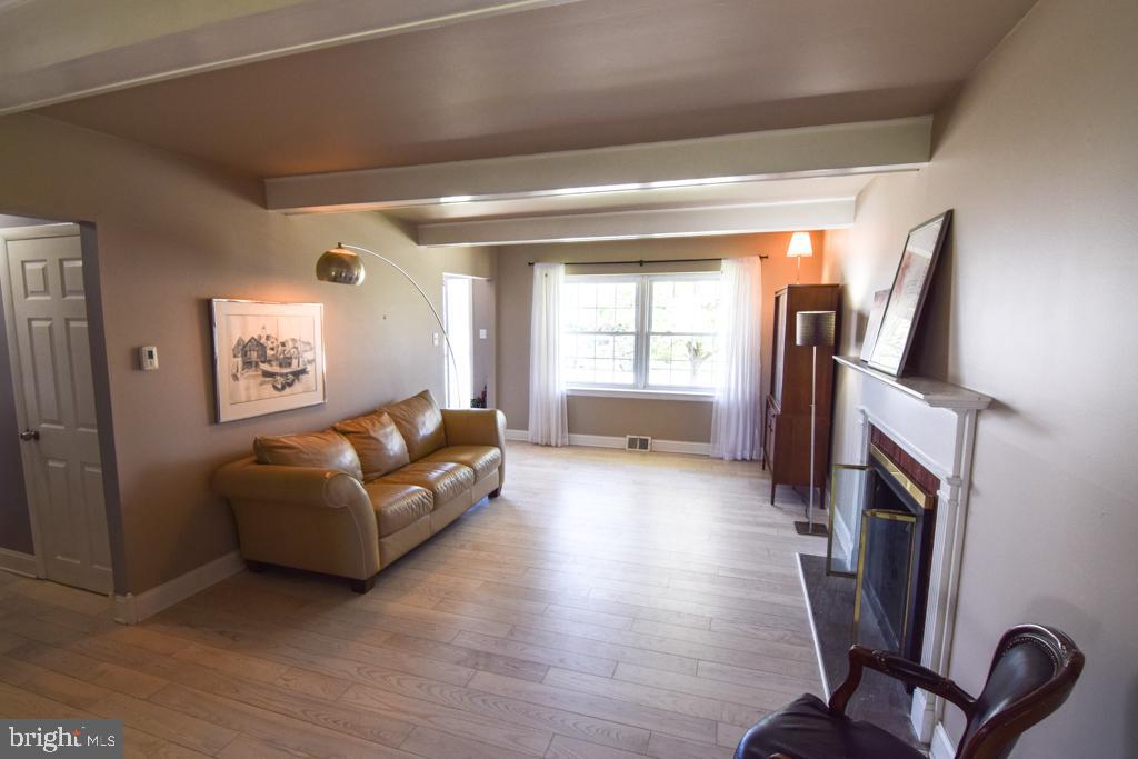 SOMERTON - Residential