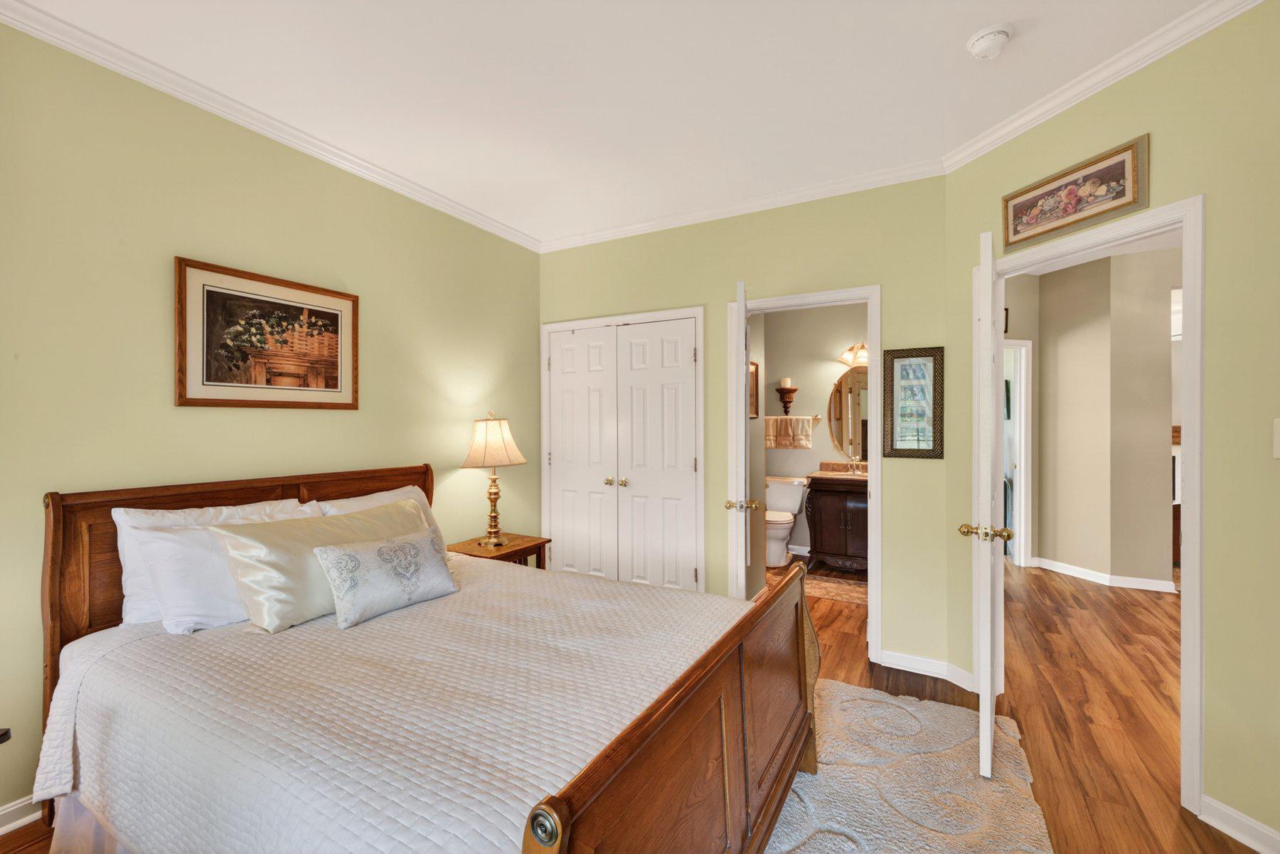 GREEN HILL MANOR - Residential
