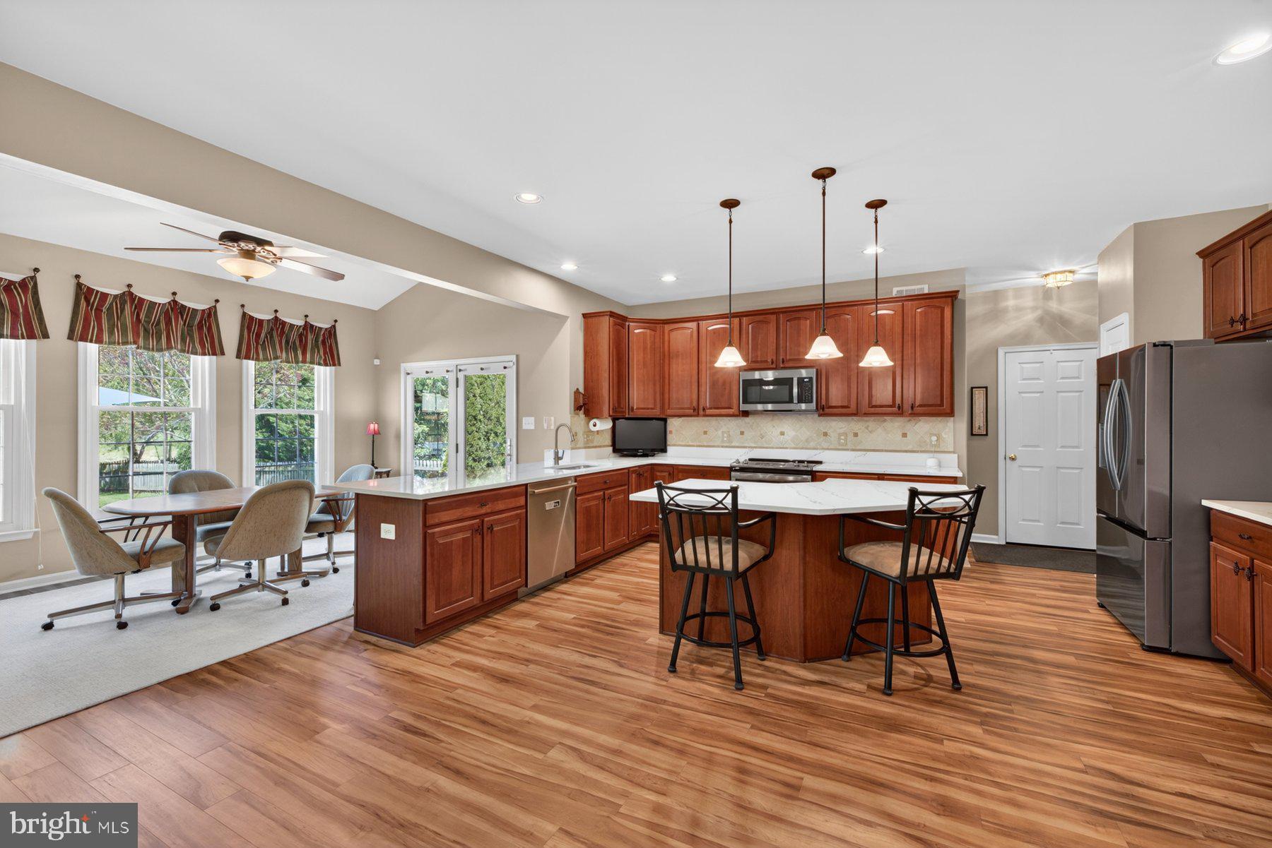 GREEN HILL MANOR - Residential