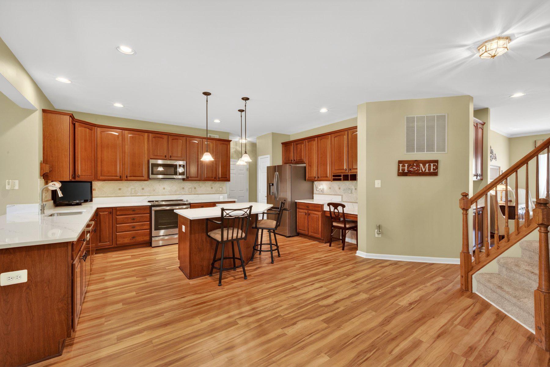 GREEN HILL MANOR - Residential