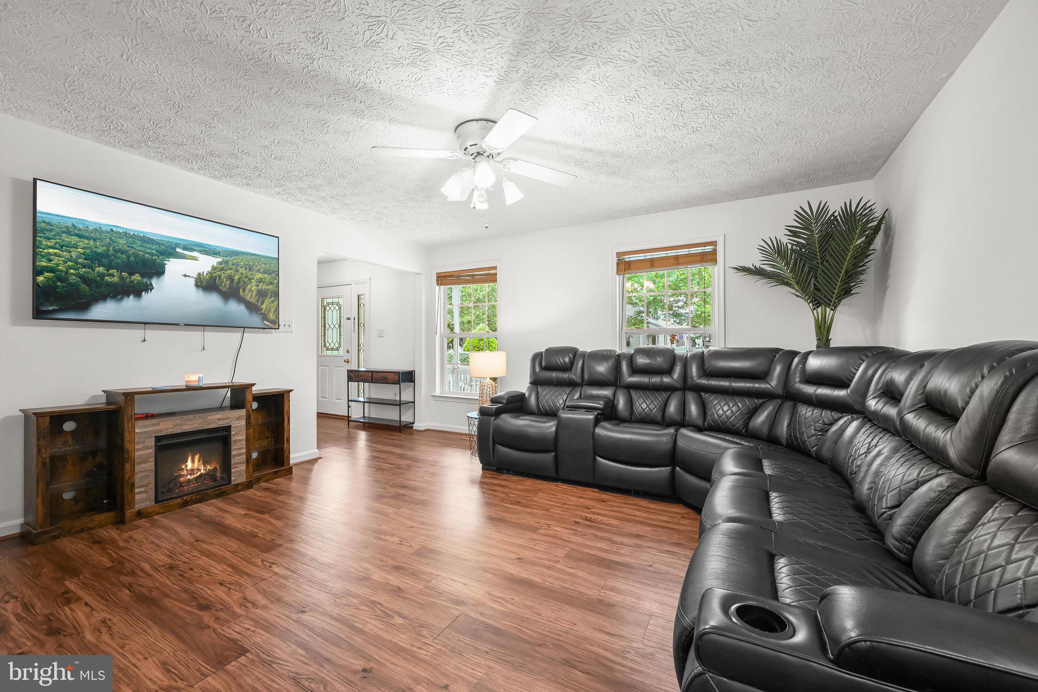 6584 HUNTSHIRE DRIVE