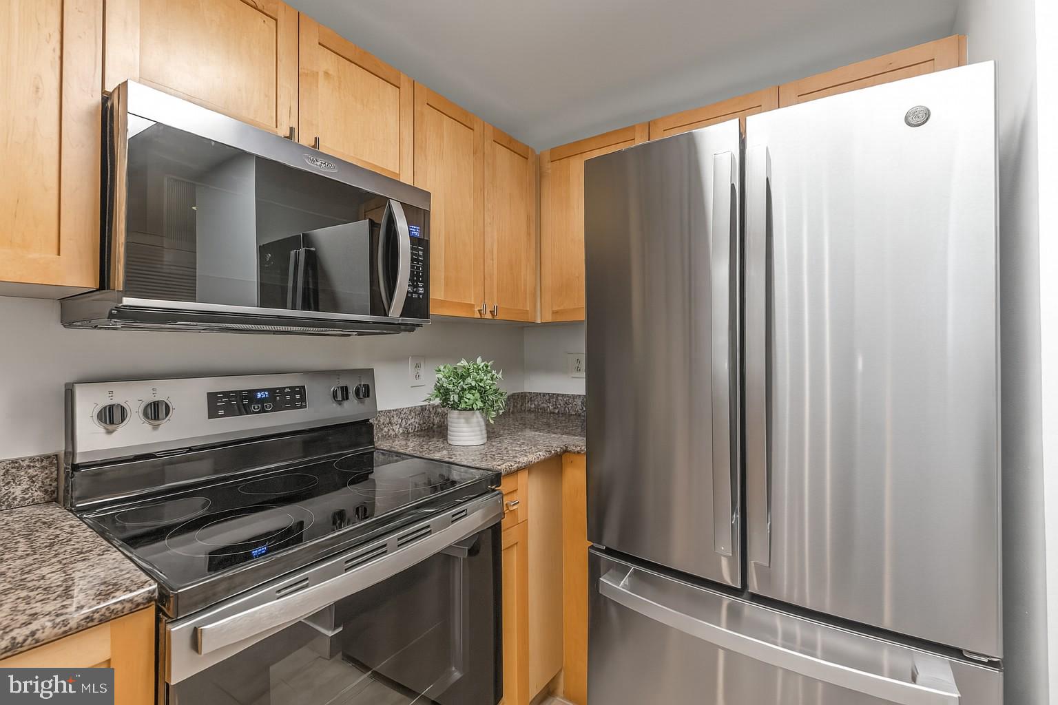 777 7TH STREET NW 320