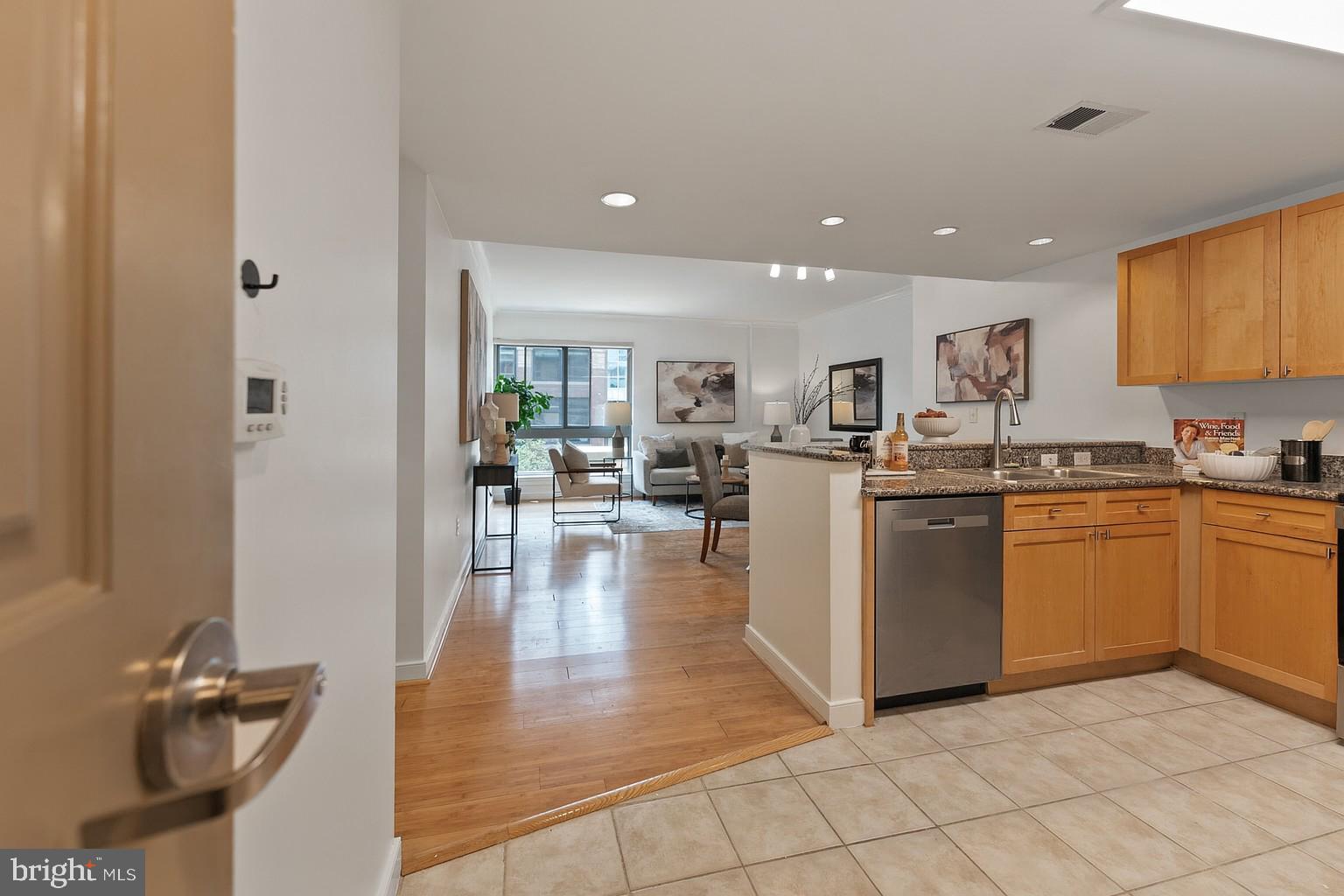 777 7TH STREET NW 320