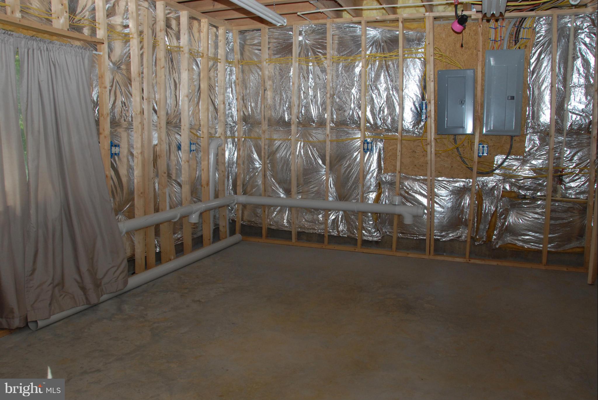 PEMBROOKE - Residential Lease