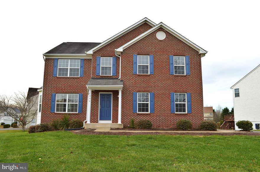 Just in time for the new year! Move right into this lovely brick colonial in Lakeview of Culpeper. Fresh paint, new carpet throughout! New vinyl flooring and stainless appliances in the kitchen. Bright and sparkling clean! Spacious family room of the kitchen with gas fireplace, separate dining room, half bath and home office/library all on the main level. Upstairs offers a large loft/sitting room, big master bedroom, master bath with dual sinks and jetted tub, separate walk-in closets, laundry room, another bathroom and 2 additional bedrooms. Basement is mostly finished with a full bath, rec room and bonus room. Unfinished areas provide tons of storage space or even more potential living space. 2 car garage, located on a nice corner lot!