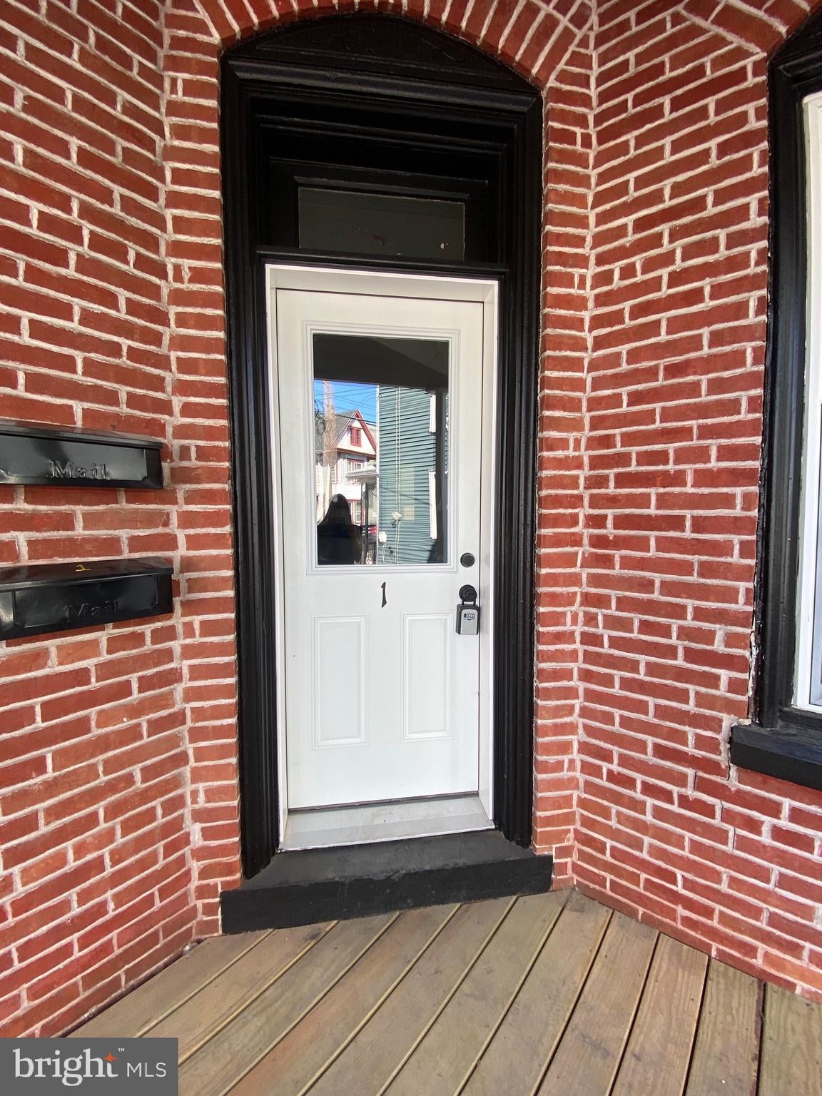27 W FERDINAND STREET 1