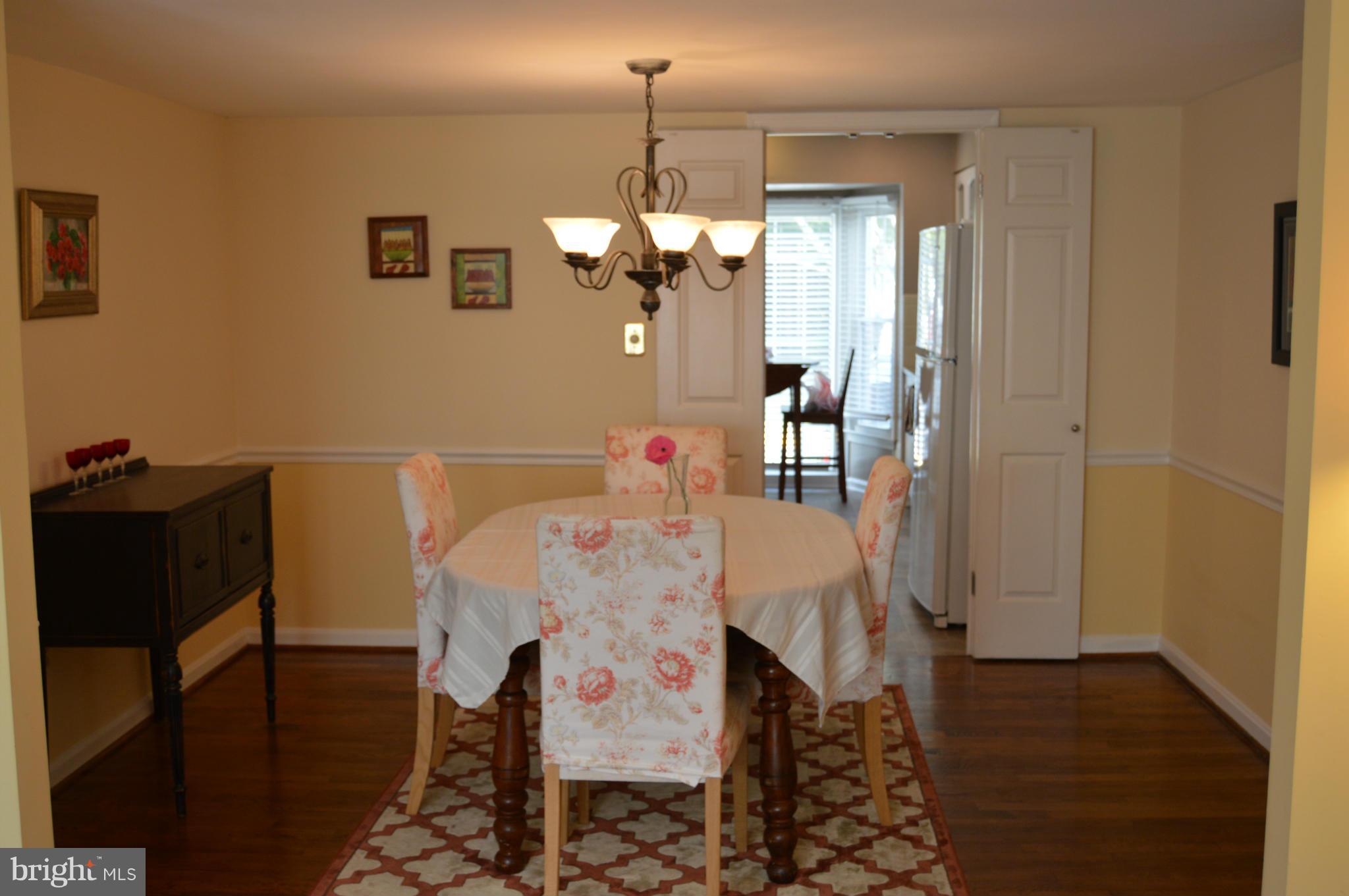 BAY HILLS - Residential