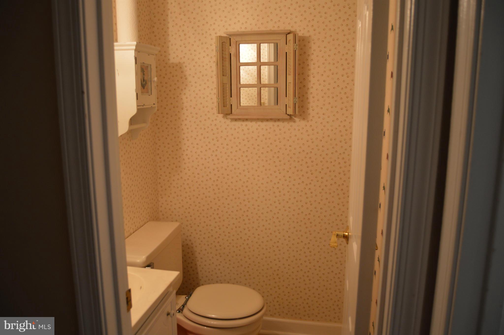 BAY HILLS - Residential