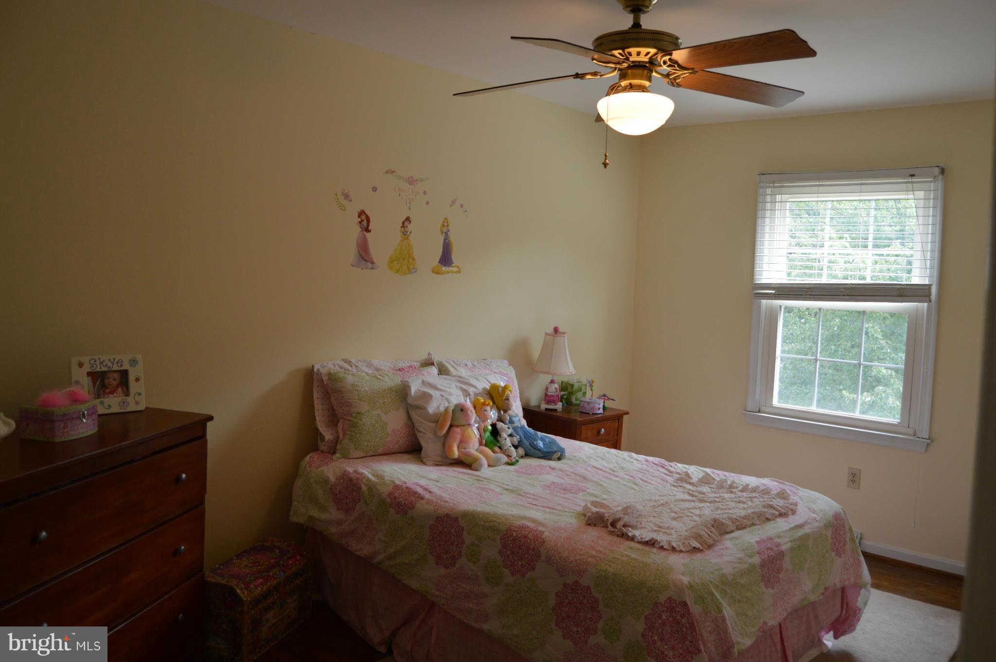 BAY HILLS - Residential