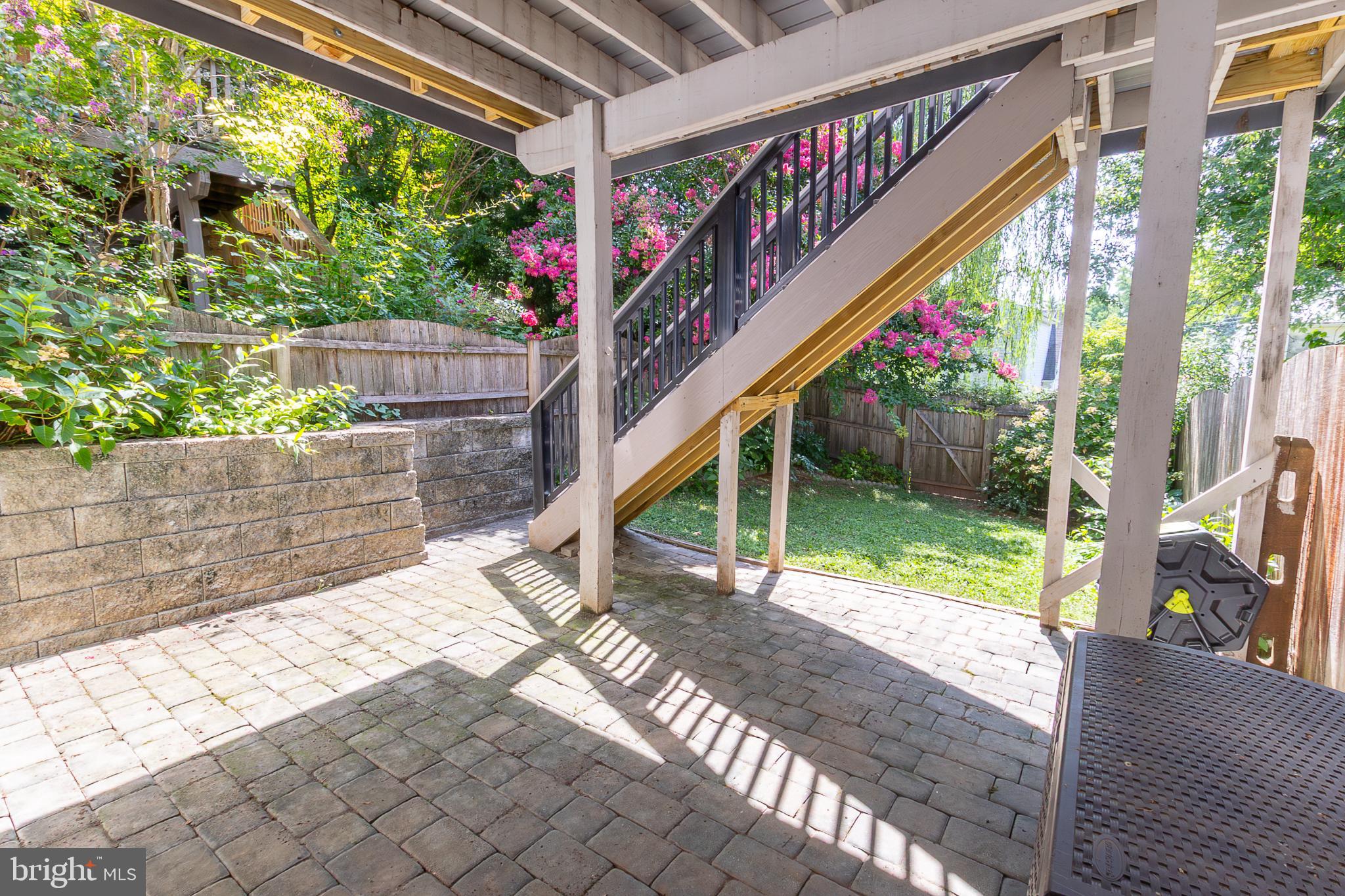 KING MANOR - Residential