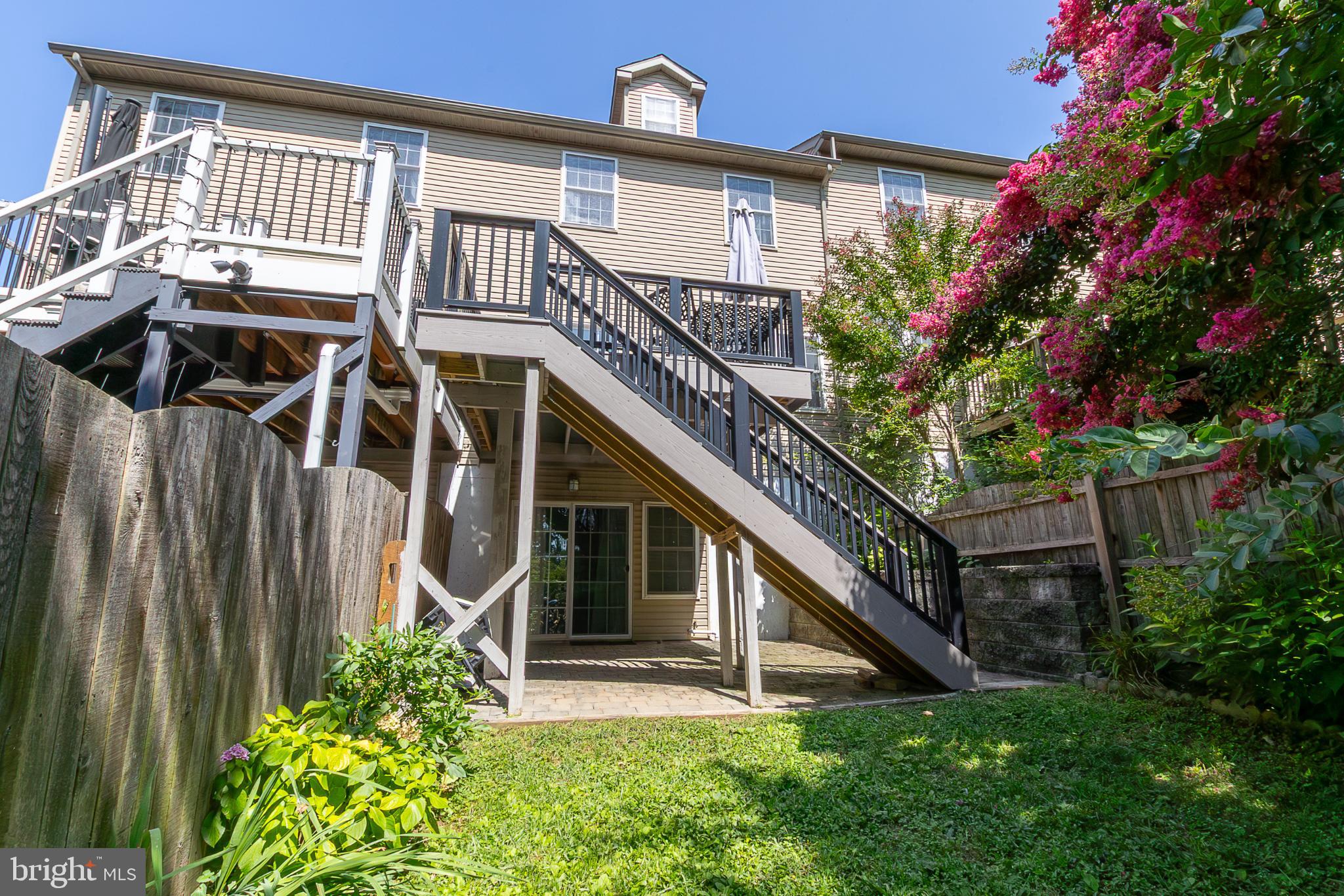 KING MANOR - Residential