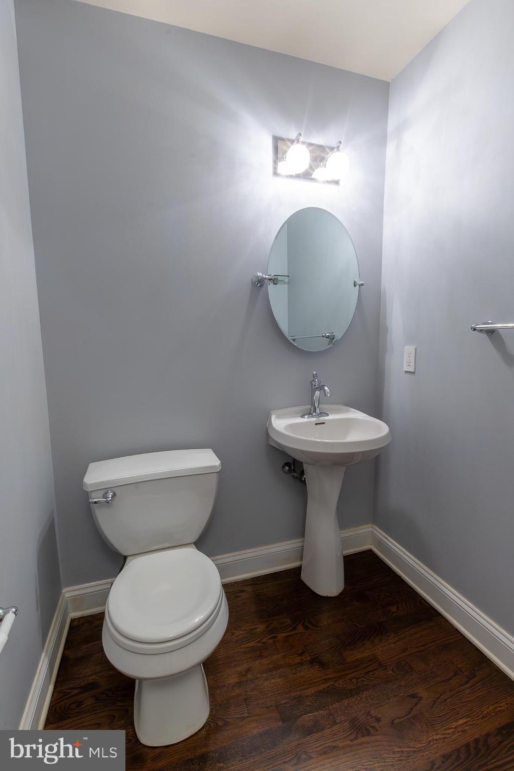 KING MANOR - Residential