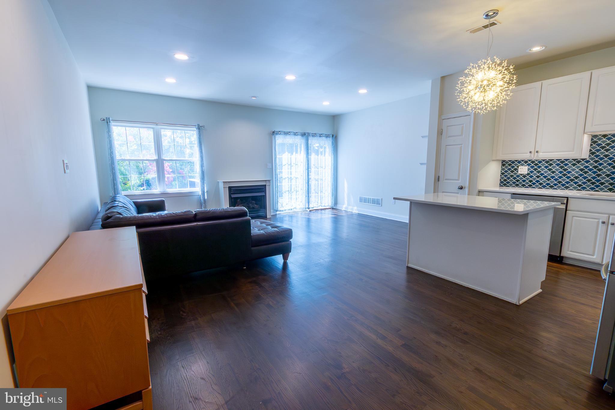 KING MANOR - Residential