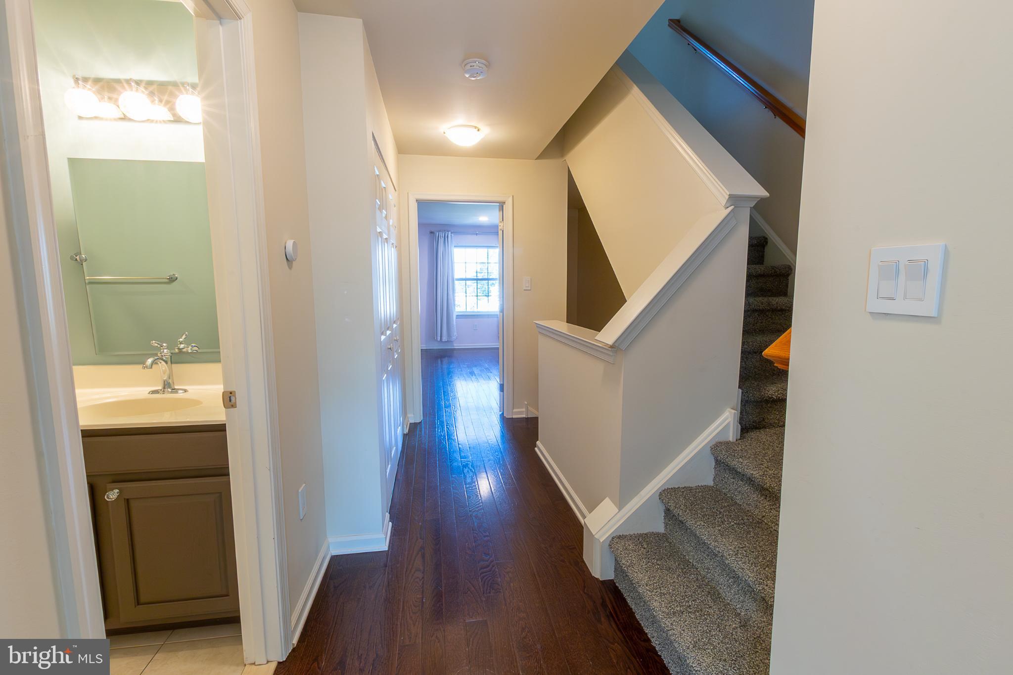 KING MANOR - Residential